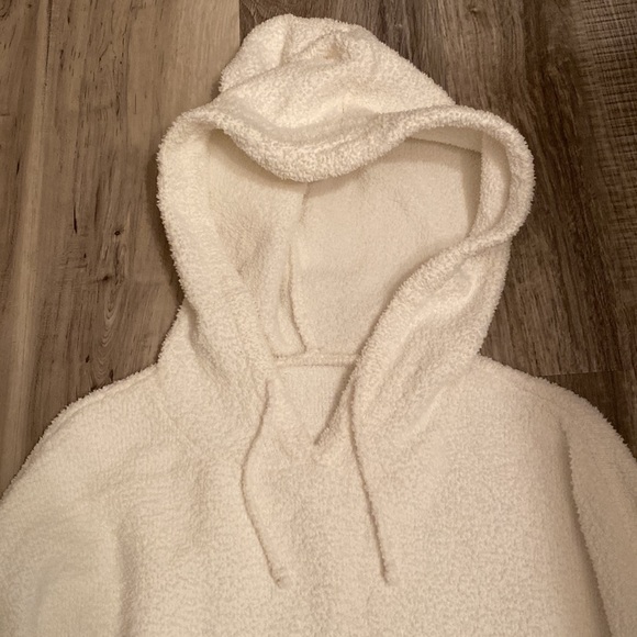 BuffBunny Loop Yarn Hoodie - Picture 9 of 15